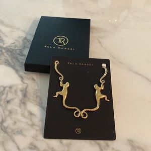 Stunning choker style necklace 💛